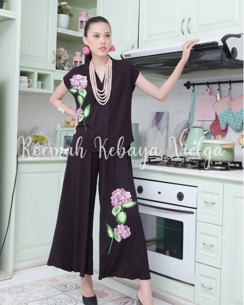 Set Embroidery Daily Wear - Black (PO)