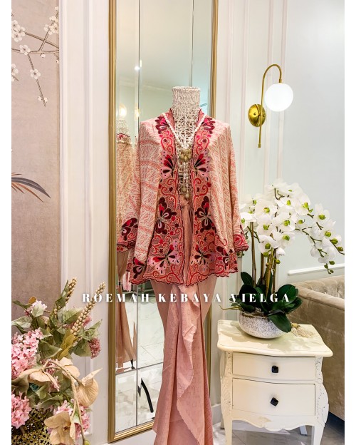 Modern Encim Kebaya Online Store With Latest Models