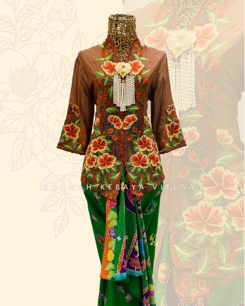 Kebaya Bolero Size L Motif Mawar Kupu Warna Coklat