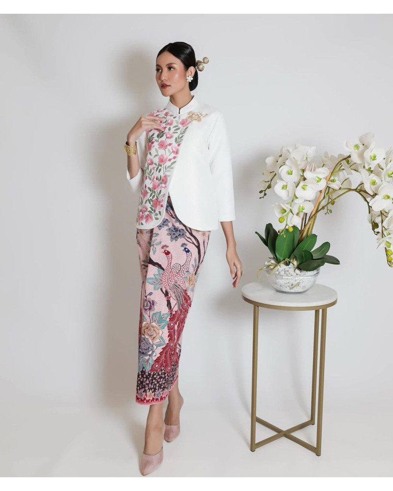 Kebaya Janggan Anemone Putih - Pre Order