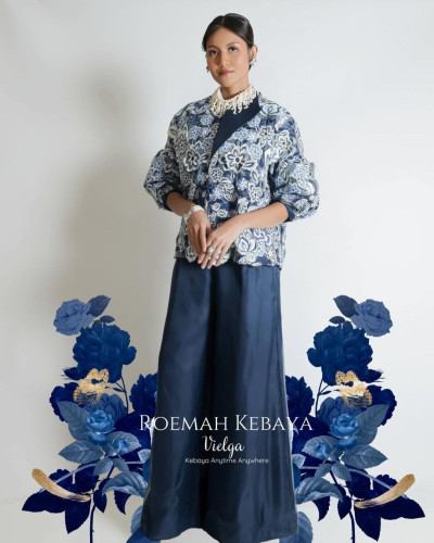 Outer Flower Lace Navy - All size