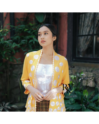 Kebaya Pendek Sunflower Yellow by RKV_BLOOMING - Size M