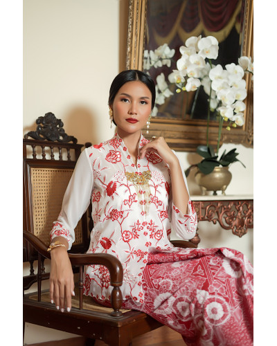 Kebaya Encim Peranakan Putih