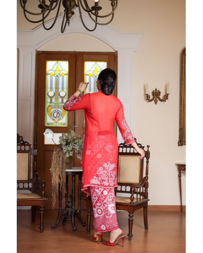 Kebaya Panjang Anyelir Merah