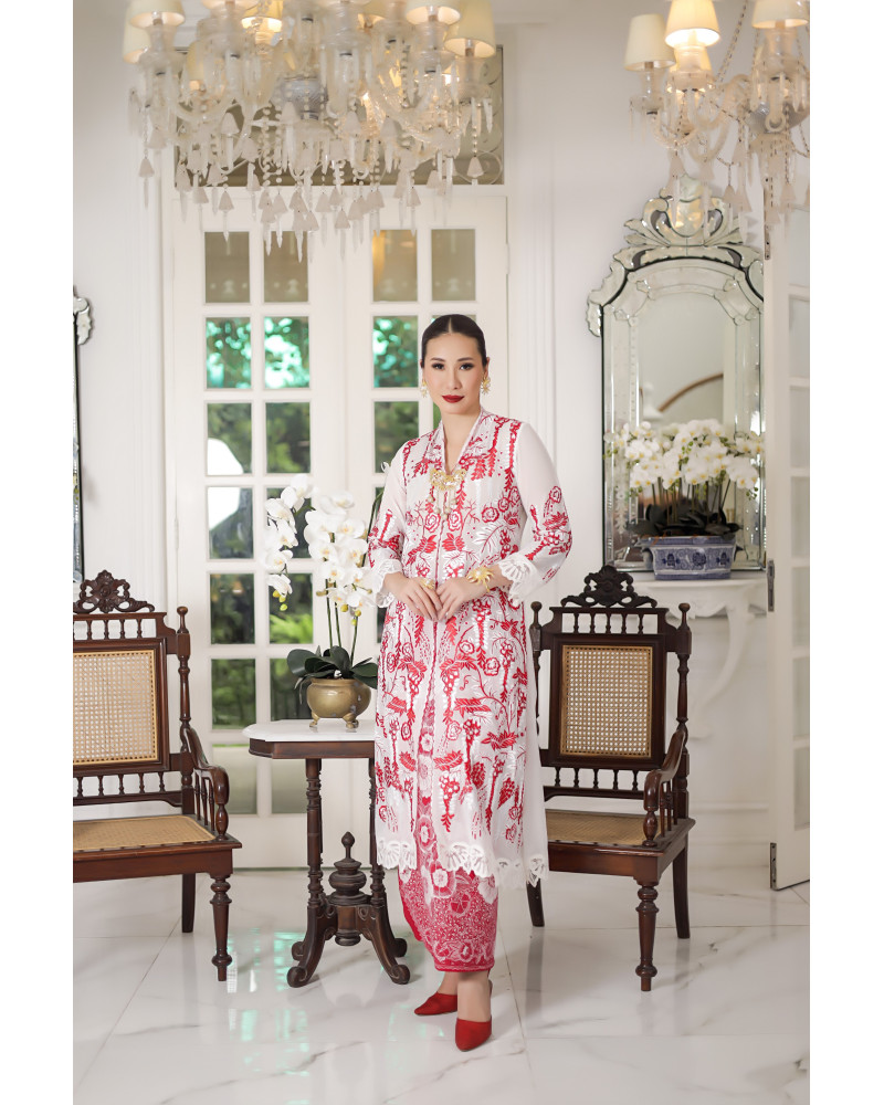 Kebaya Panjang Wisteria Putih