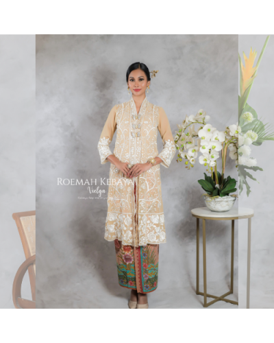 Kebaya Panjang Peranakan Cream