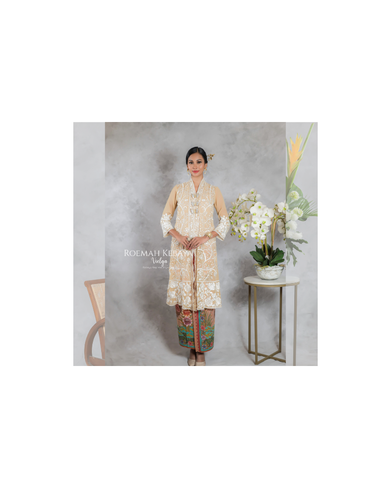 Kebaya Panjang Peranakan Cream