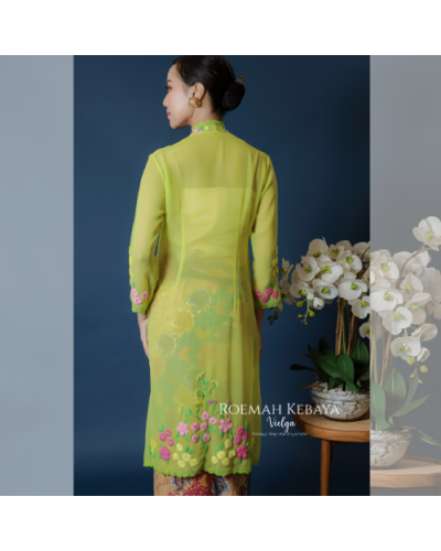 Kebaya Panjang Melati Sulam Hijau Lime Size L