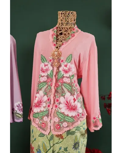 PESANAN KHUSUS CUSTOMER ERINA KEBAYA SET PINK