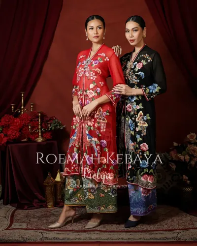 Kebaya Encim Panjang Motif Burung dan Kupu-Kupu