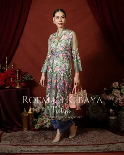 Kebaya Panjang Kawung Jasmine warna Mint