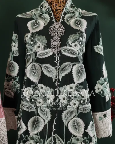 Kebaya Panjang Hidrangea