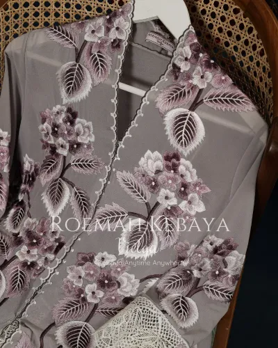Kebaya Panjang Hidrangea