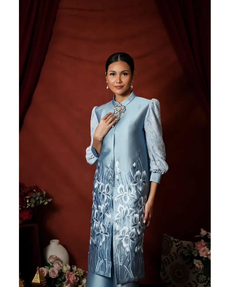 PRE ORDER One Set Raya Design Modern Motif Royal Orchid Bloom Warna Blue Elegan (Harga Belum Termasuk Selendang)