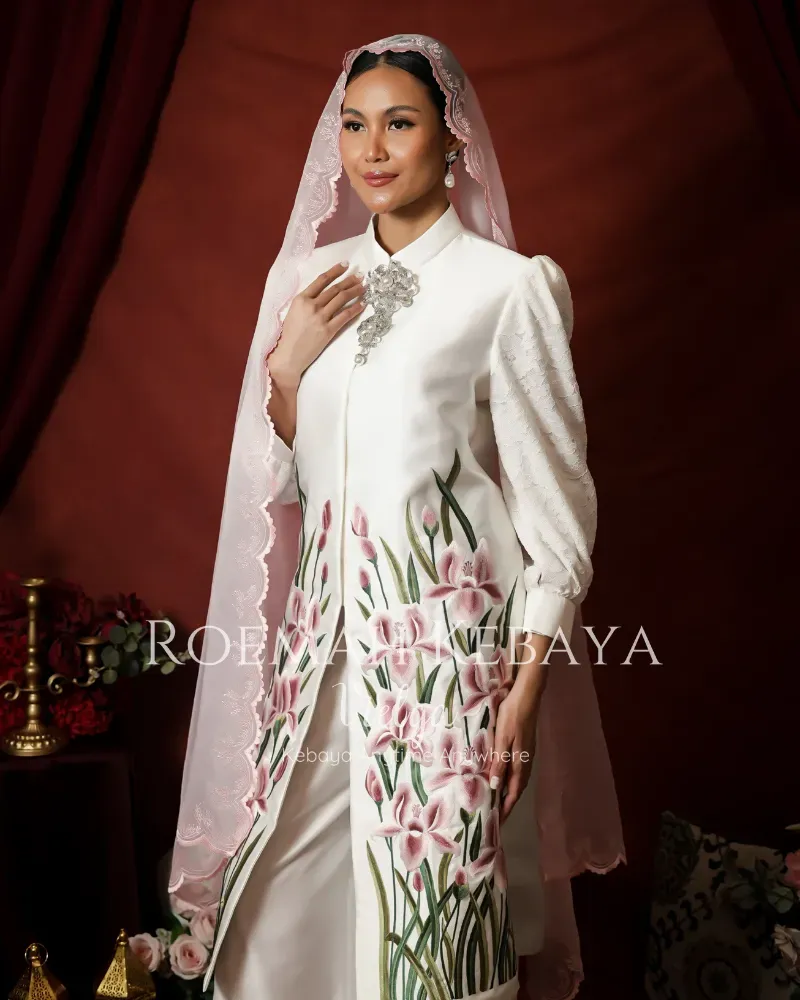 PRE-order: One set of Raya Lily – Elegant White Outfit made from Premium Duchess Fabric (Price excludes shawl).