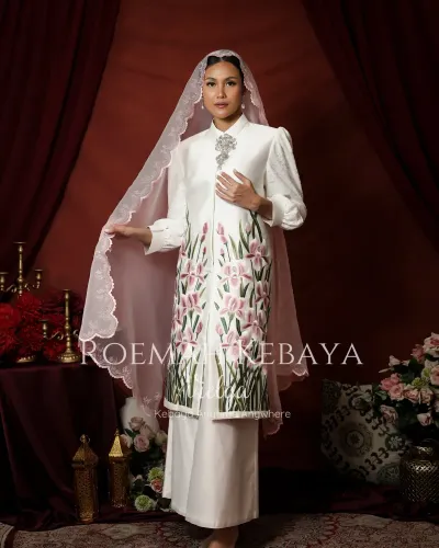 PRE-order: One set of Raya Lily – Elegant White Outfit made from Premium Duchess Fabric (Price excludes shawl).