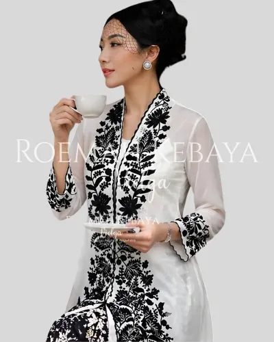 Modern Embroidered Long Kebaya with Tjampolay Flower Motif