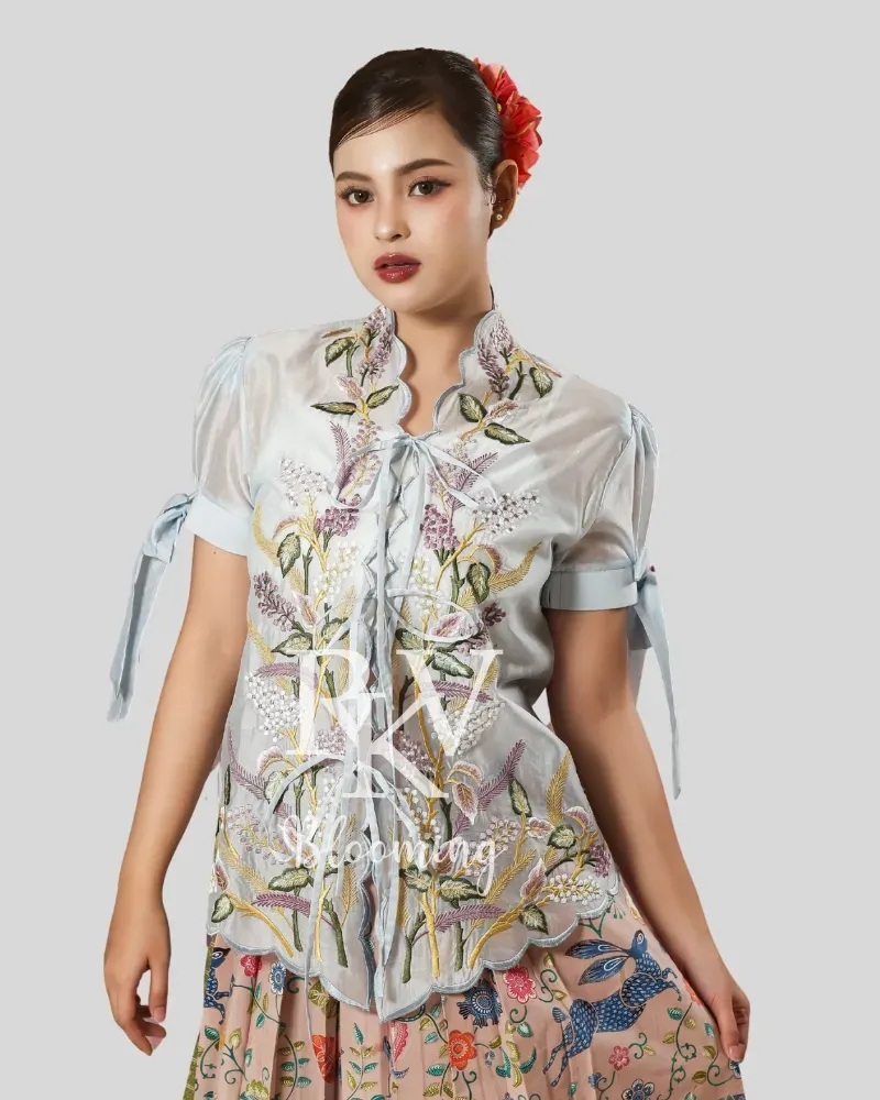 Kebaya Pendek Bordir Modern Motif Kembang Sirih - Biru