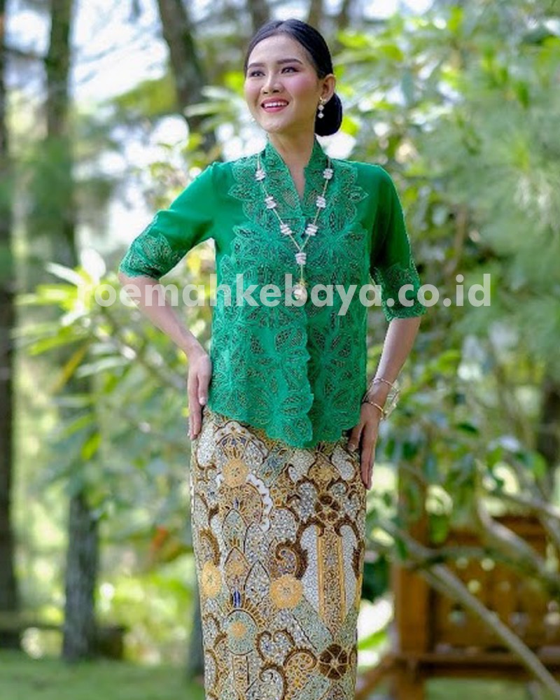 Green Cempaka Classic Series Kebaya